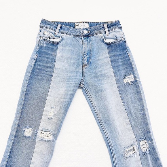 Free People Patchwork Two Tone Denim Straight Leg Denim Jeans SZ25 - Picture 6 of 7